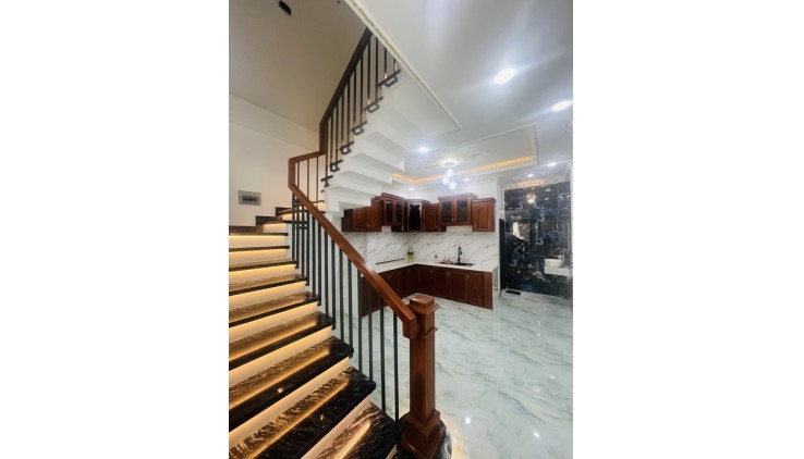 HẺM XE HƠI THÔNG, 56M2, 2 TẦNG 2PN, GẦN CHỢ, CHIẾN LƯỢC GIÁ 4.8 TỶ